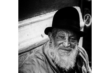 Le vieux Monsieur au chapeau